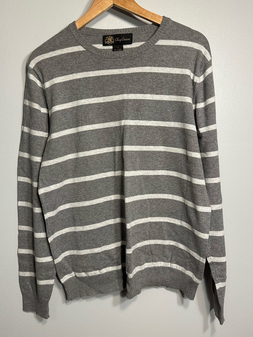 Oleg Cassini Pullover Sweater